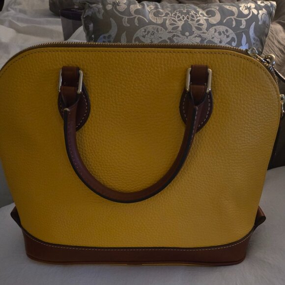 Dooney & Bourke - Picture 3 of 5